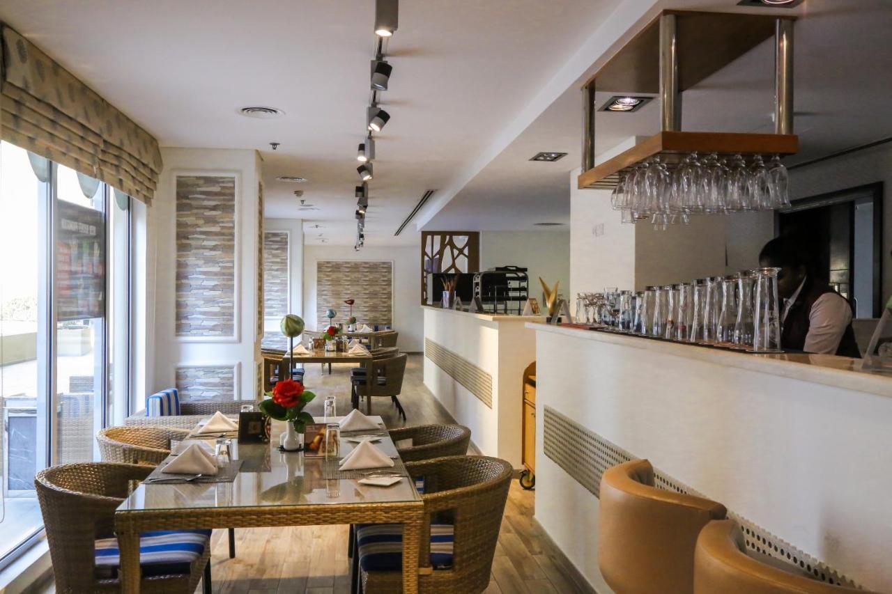 Gulf Suites Hotel Amwaj Manama Eksteriør bilde